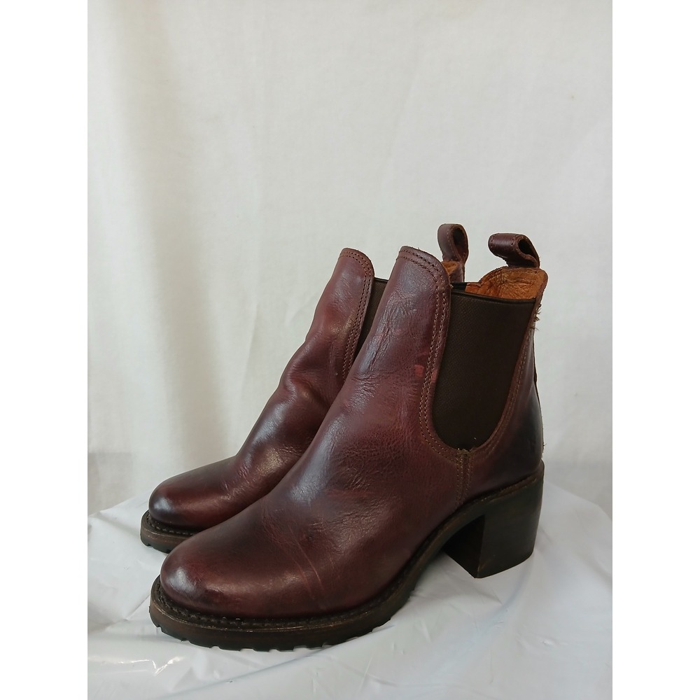 Frye Sabrina Chelsea Boots Redwood Brown Leather Vibram Lug Sole Block Heel 7.5